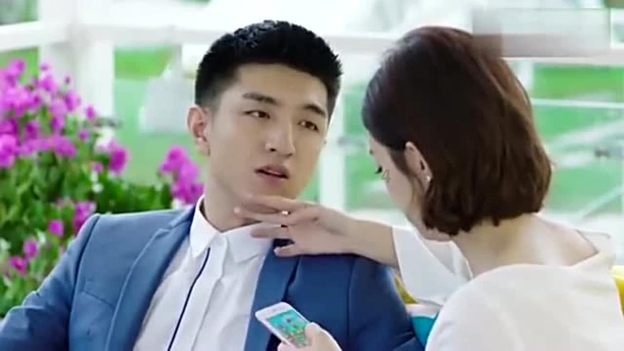 探索作为情侣,你们有哪些超甜的日常?热门话题,红迪网平台给你不一样的视角